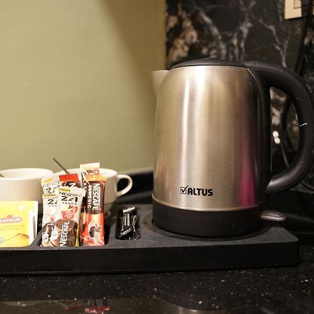 Whitemoon Hotel Suites Taksim イスタンブール エクステリア 写真