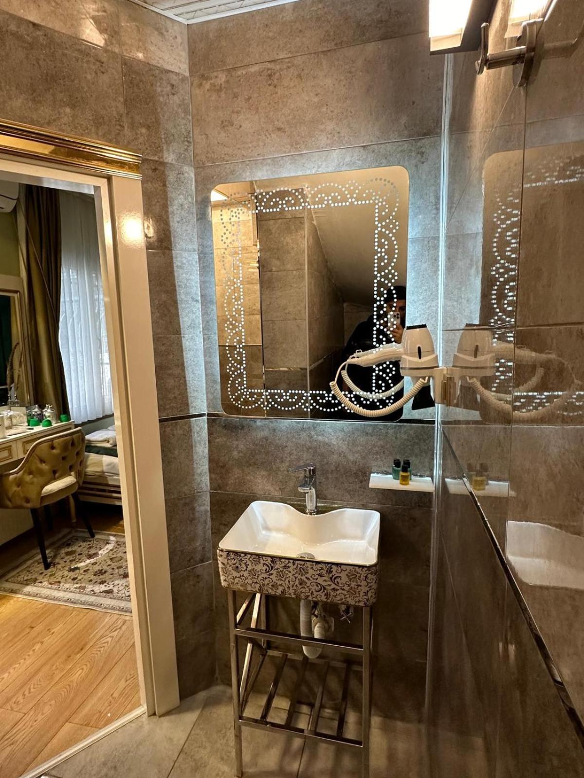 Whitemoon Hotel Suites Taksim イスタンブール エクステリア 写真