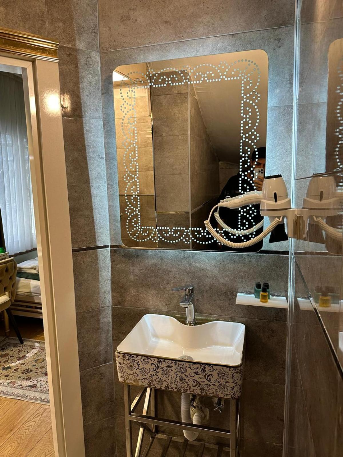 Whitemoon Hotel Suites Taksim イスタンブール エクステリア 写真